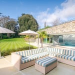 Location Creation Kingston Glass Garden Seating