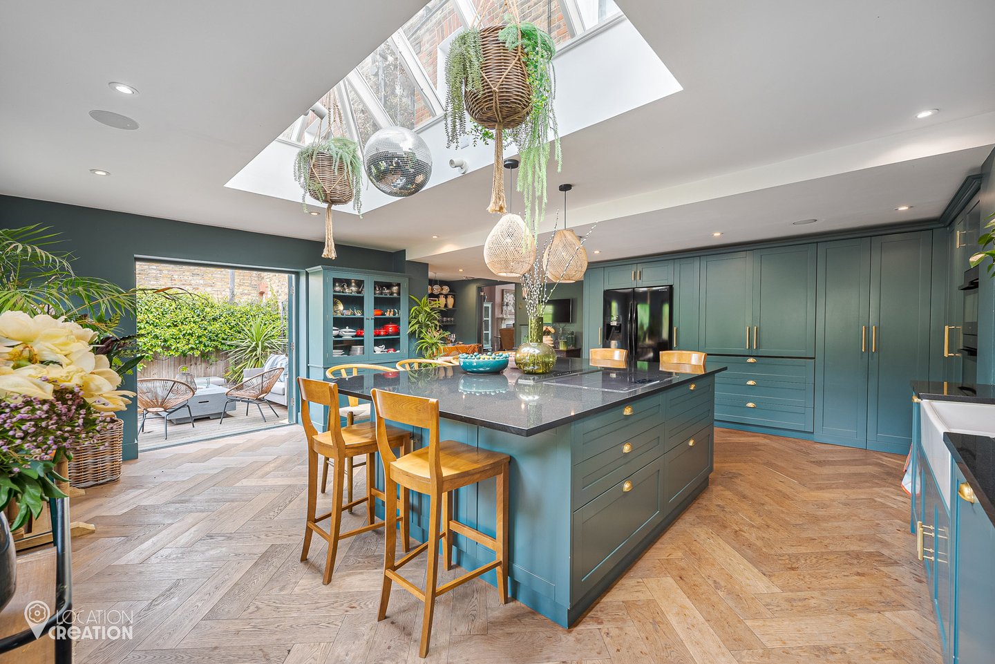 Location Creation Heaver House Kitchen Island