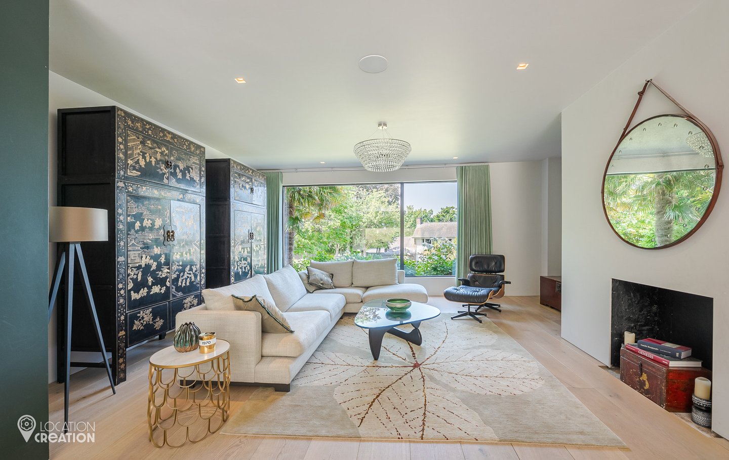 Location Creation Woodhall Sitting Room