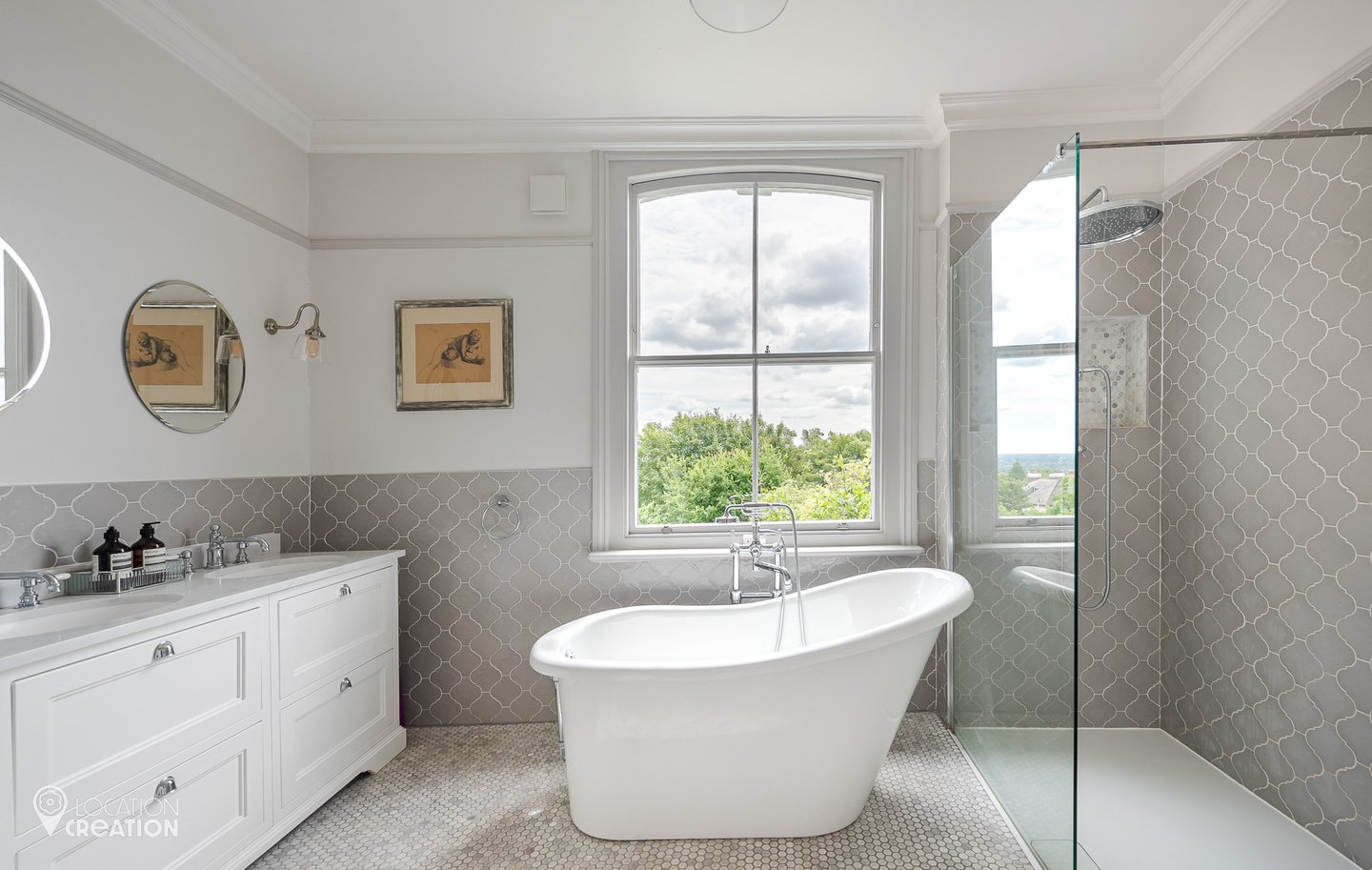 Location Creation Crystal Palace Bathroom