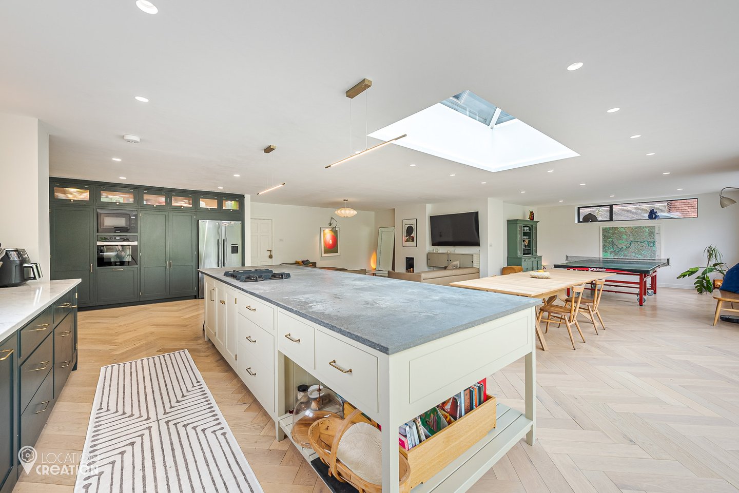 Location Creation Lawn House Kitchen Island
