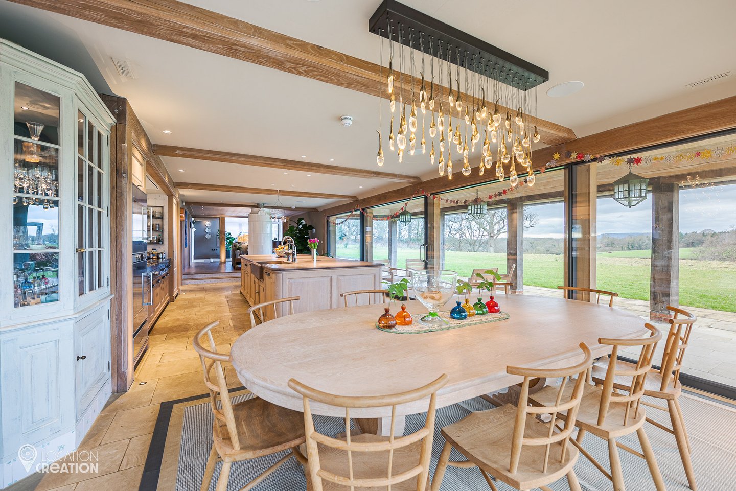 Location Creation Silver Slide Dining