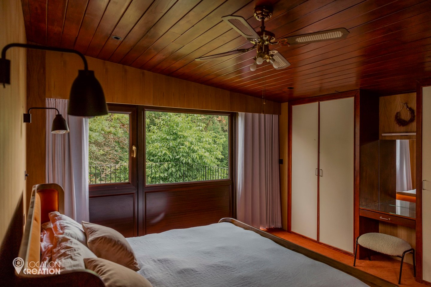 CreationLaurel Canyonmaster Bed