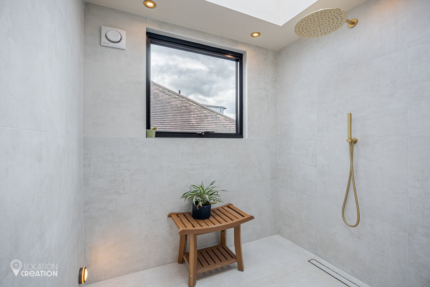 Location Creation Drewstead Shower Room