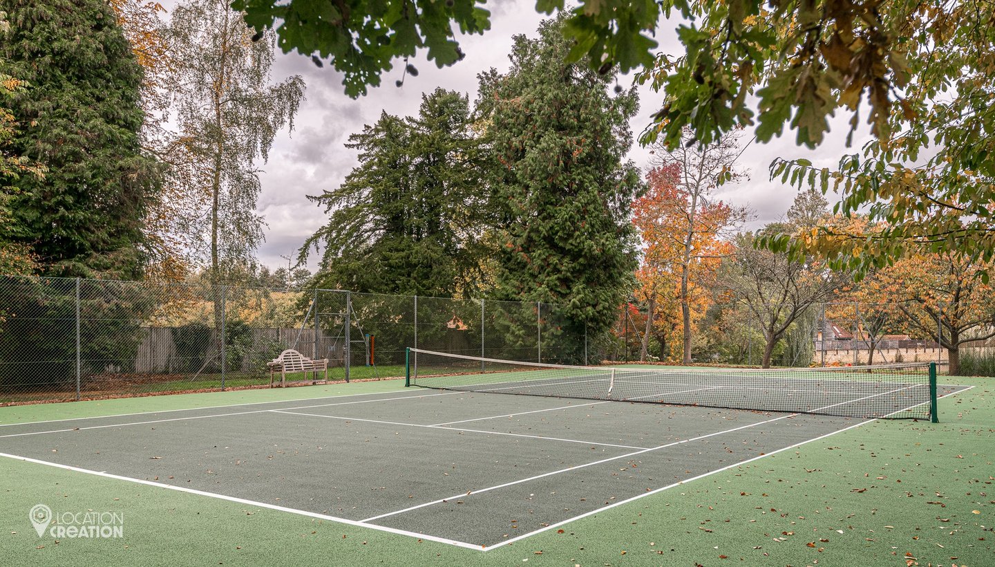 Location CreationLake HouseTennis Court