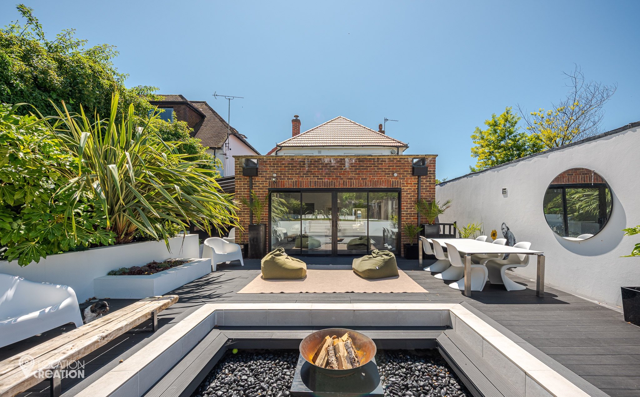 Location CreationHove HouseOutdoor Dining