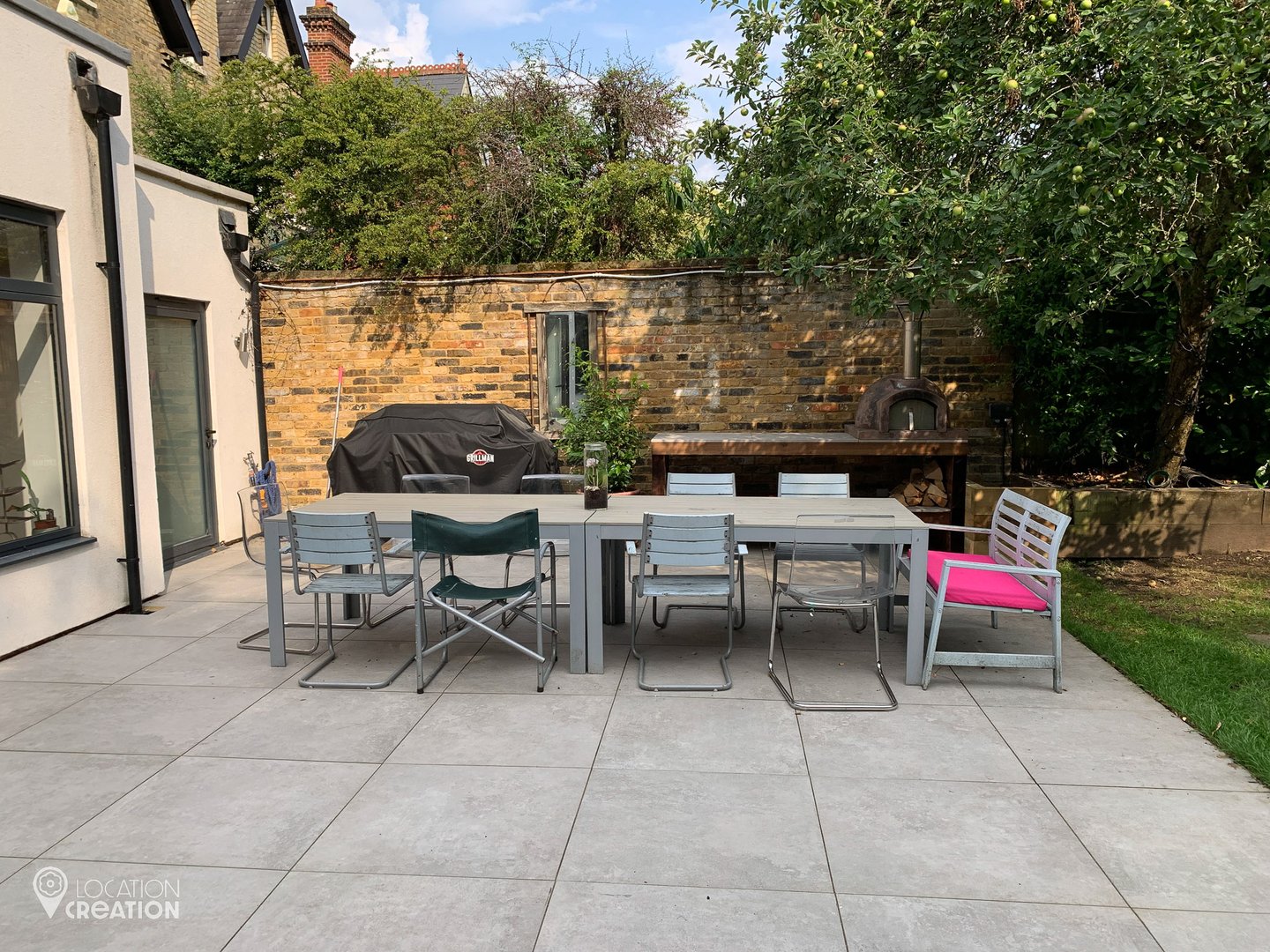 Location Creation Lime And Pink Outdoor Dining