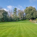 Location Creation Kingston Glass Lawn