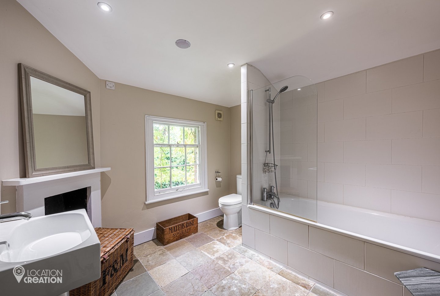 Location Creation The Walled GardenBathroom