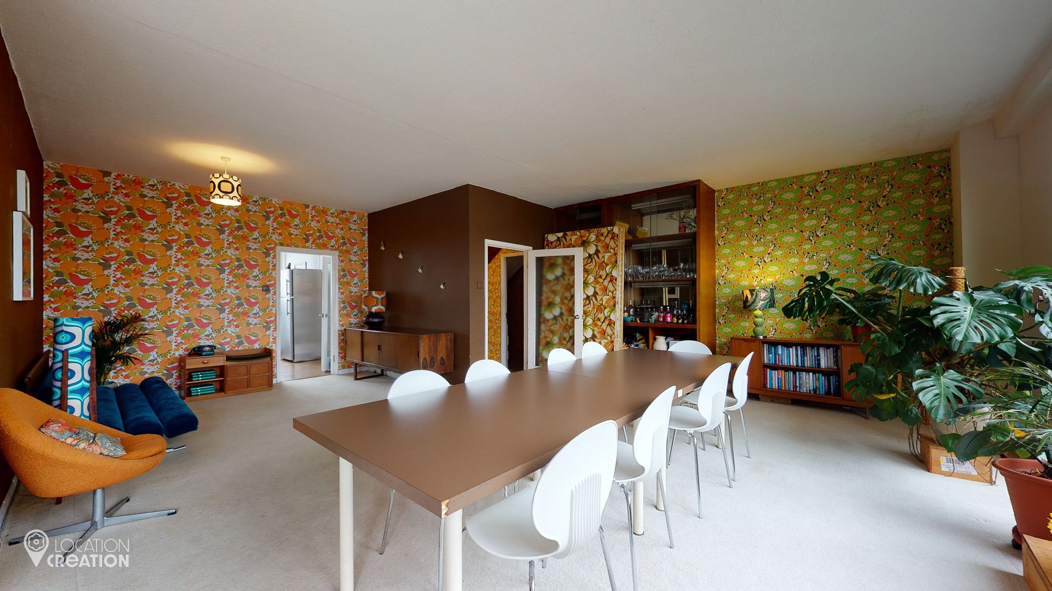 Location Creation Deerhurst Dining Table