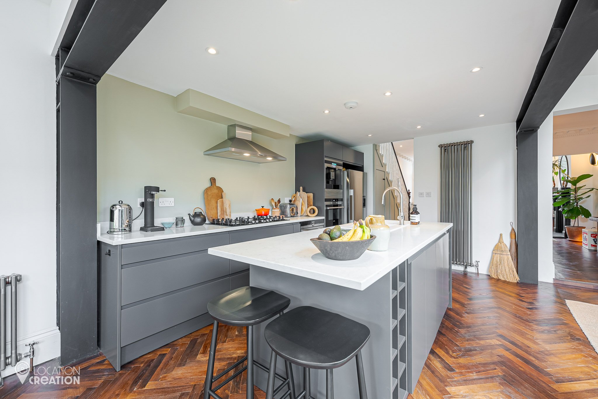 Location Creation Forest House Kitchen Island
