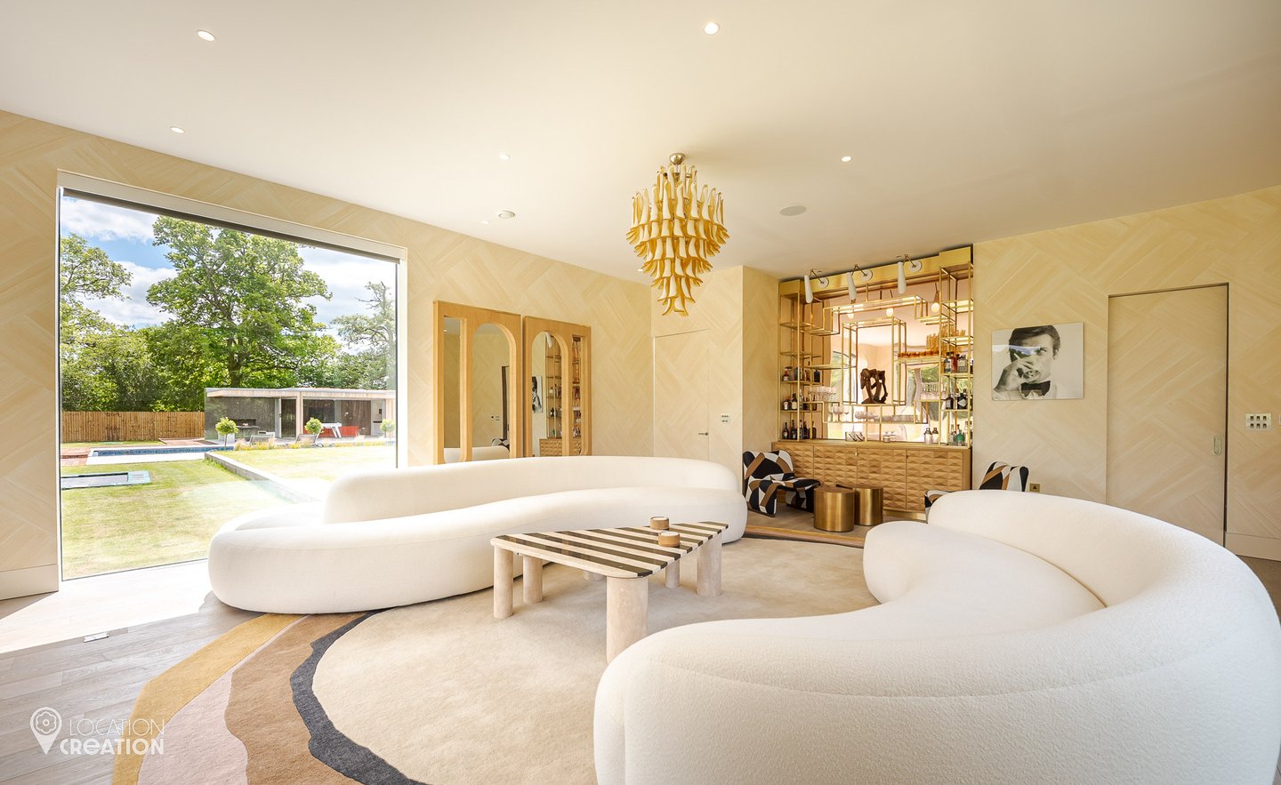 Location Creation Bel Air Sitting Room