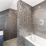 Black Barn CMbathroom