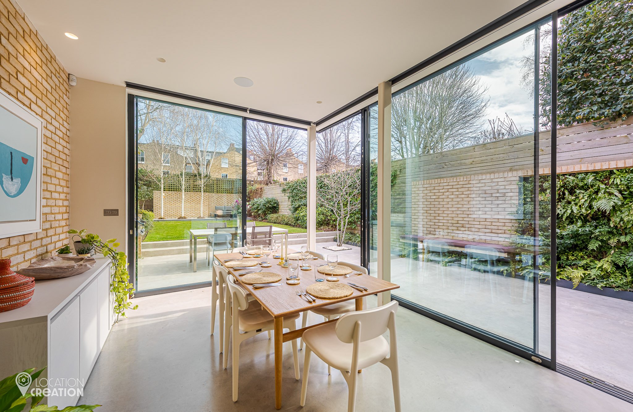 Location Creation Blenkare Dining