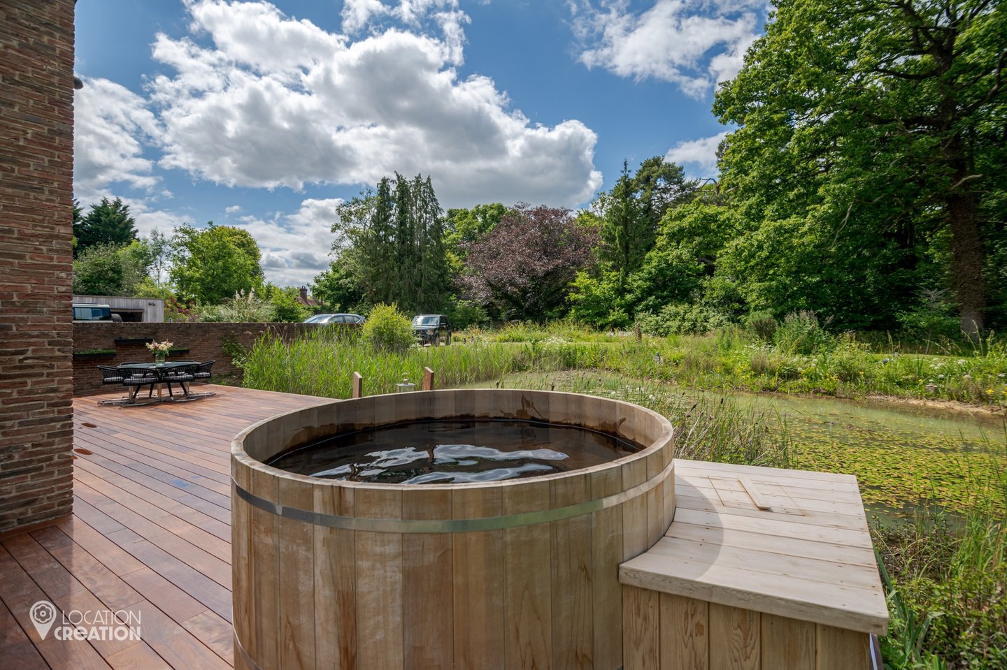 Location Creation Bel Air Hot Tub