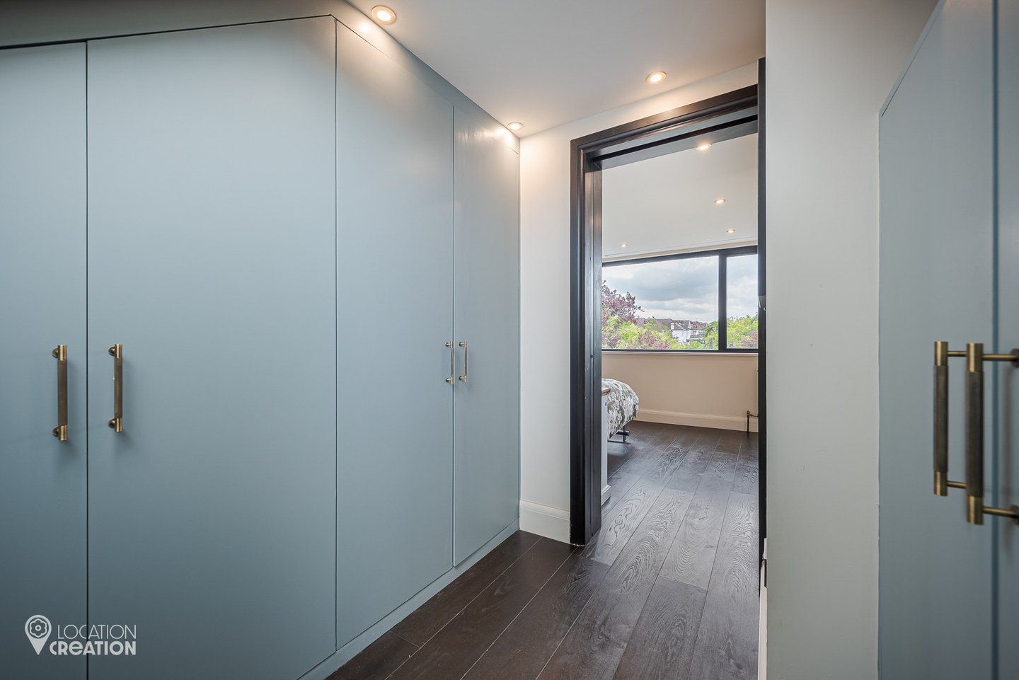 Location Creation Drewstead Master Dresser