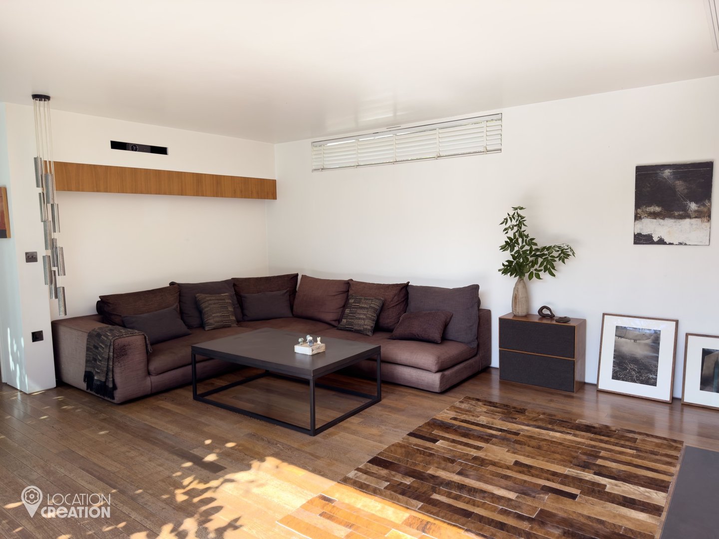 Location CreationKingsley Placesitting Room