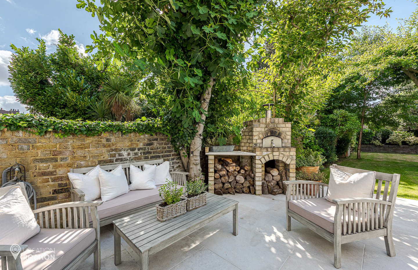 Location Creation Larkhall Rise Outdoor Seating