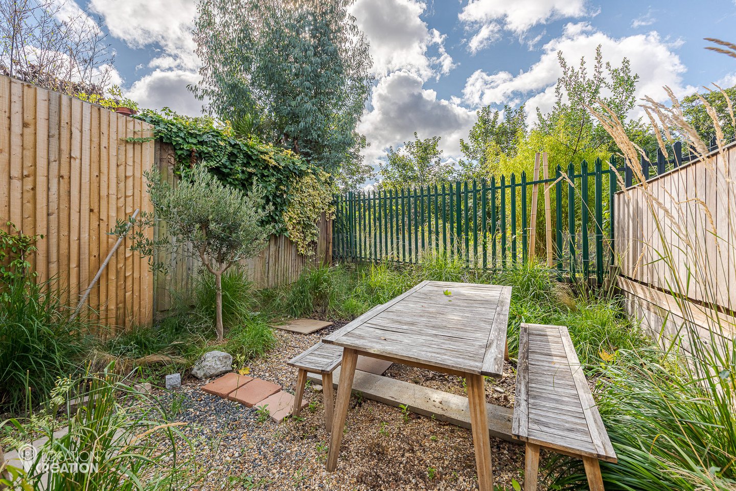 Location Creation Lyndhurst Grove Garden Bench