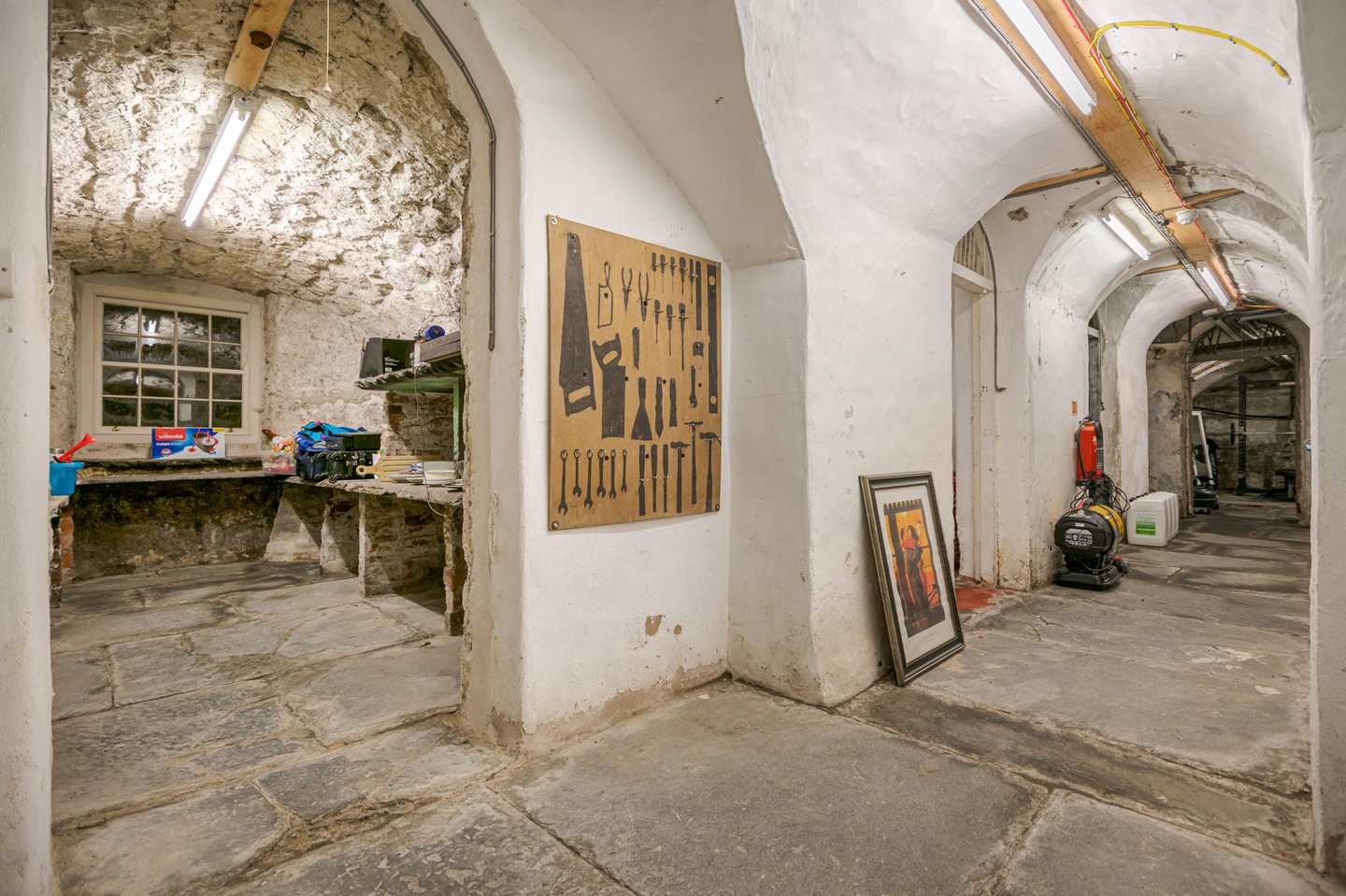 Taitlands Cellar Alt