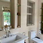 Location Creation Kirkstall House Bathroom