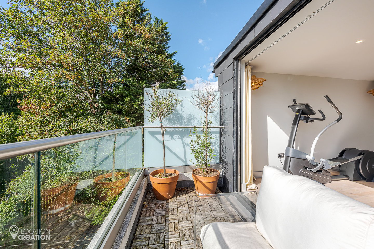 Location Creation Lyndhurst Grove Balcony