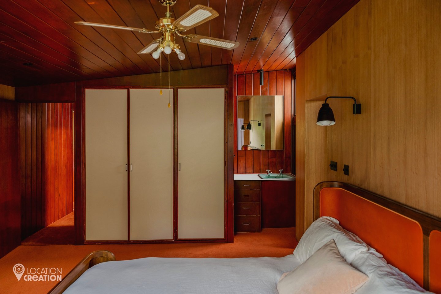 CreationLaurel Canyonmaster Bed