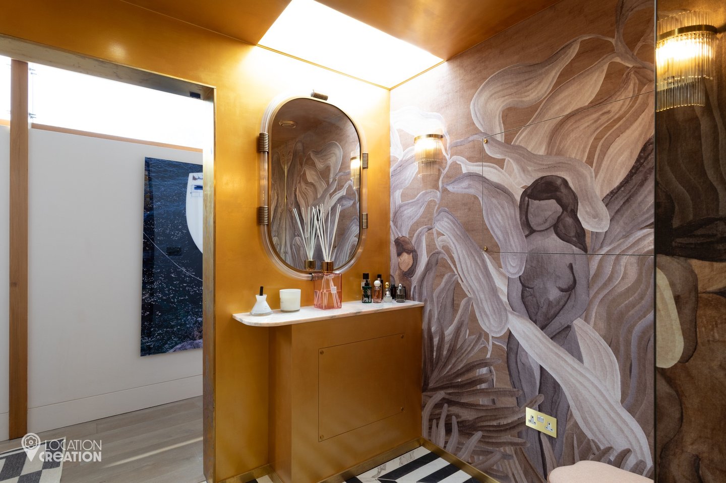 Location CreationBel Airpowder Room