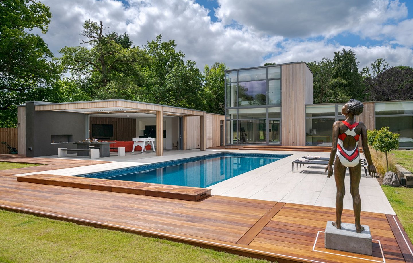 LuxPoolHousenewPH