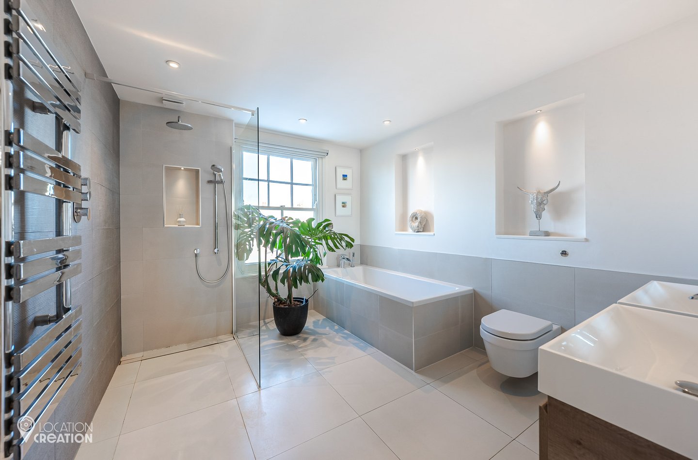 Location Creation Ritherdon Road Bathroom