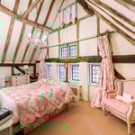 Location CreationLake Housebed