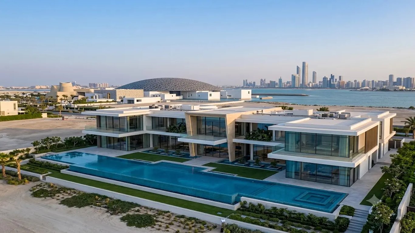 Image: Luxury Villas in Abu Dhabi