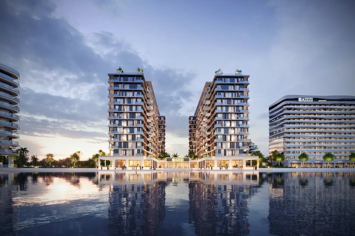 The Island At Azizi Venice Image