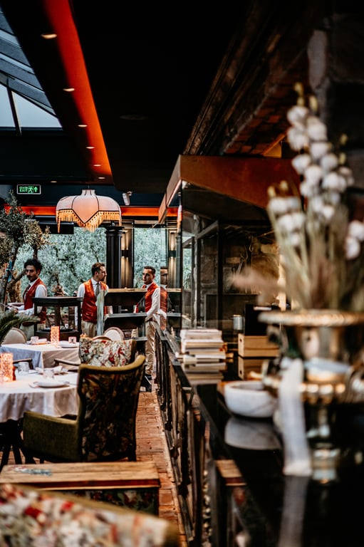 Tola Restaurant