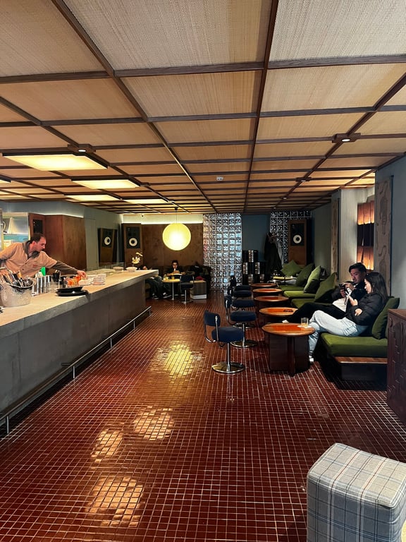 DAMA - “Cafe by day, HI-FI by night”