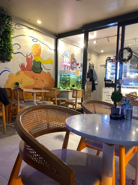 Hola Cafe