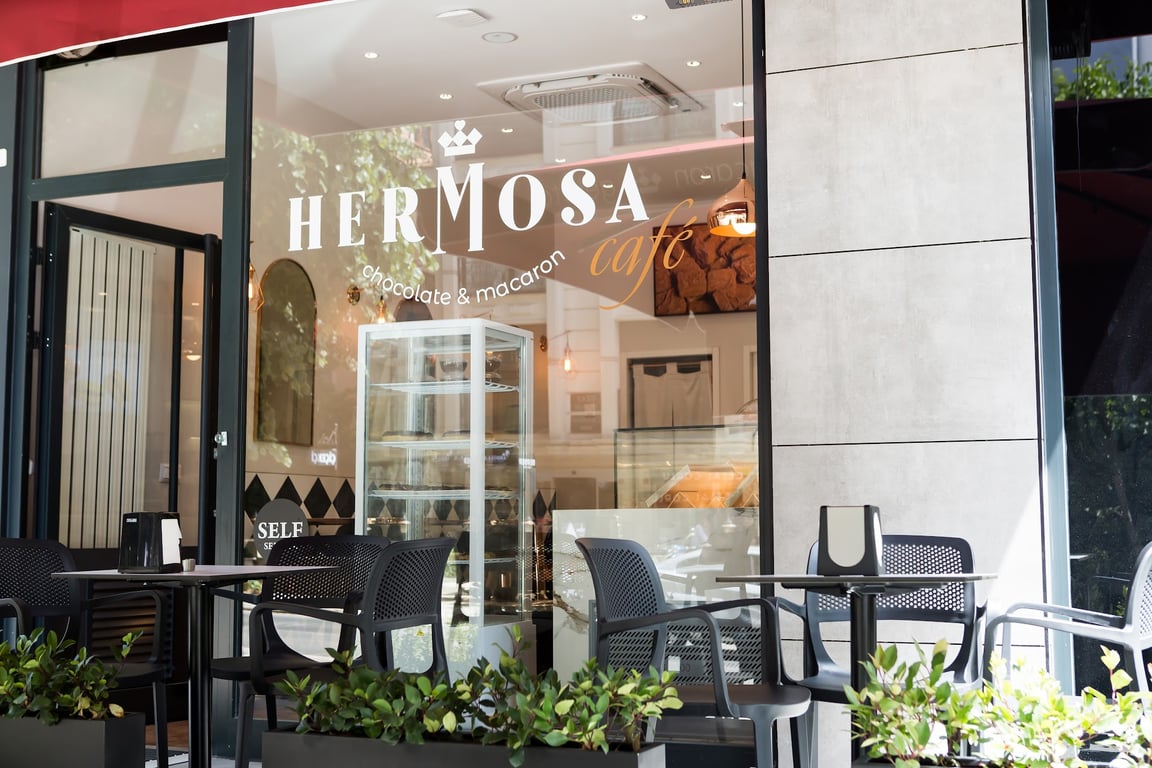 Hermosa Chocolate & Macaron