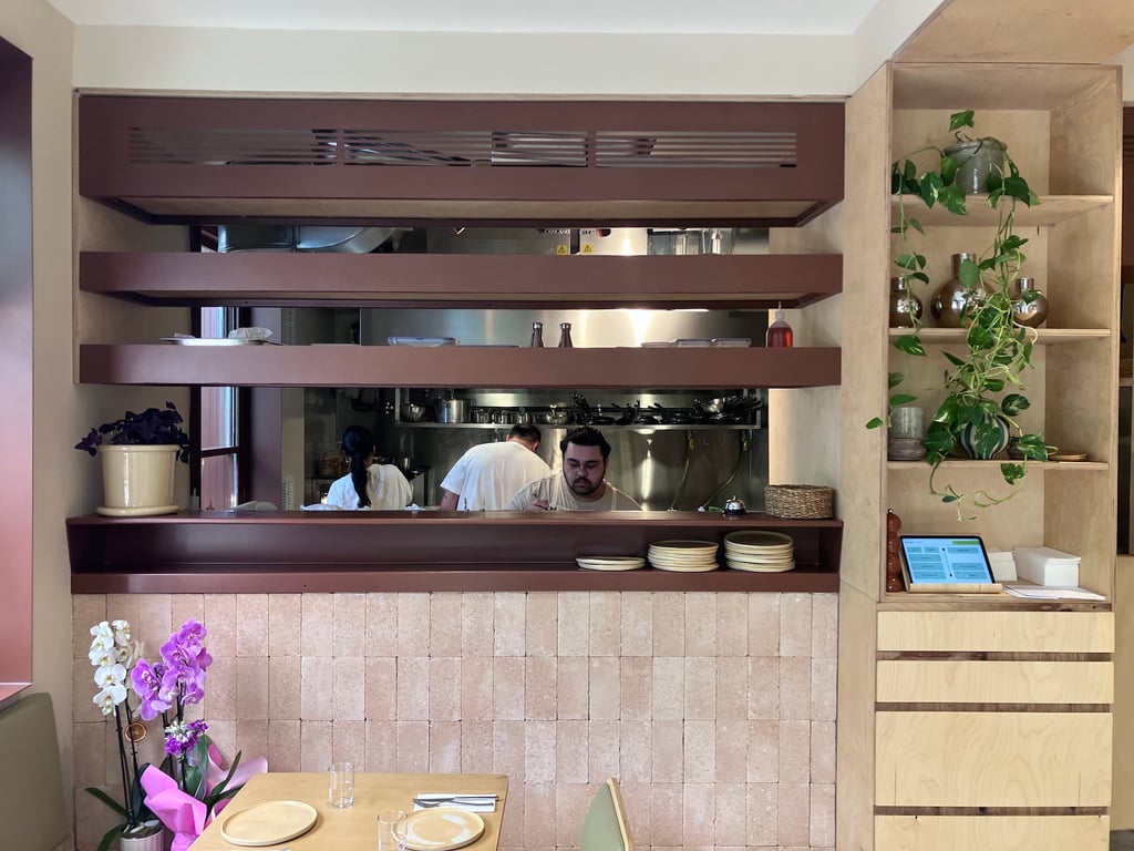 Neroli Daylight Kitchen