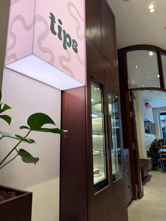 Tips Coffee & Eatery