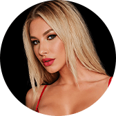 Ema Karter, 28 ans