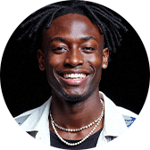 León, 26 años
