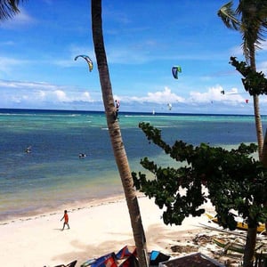 A view of Union Beach, Boracay, Philippines // Kiterr.com