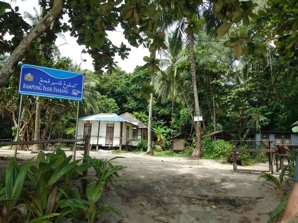 Hiking route in Perhentian Kecil.