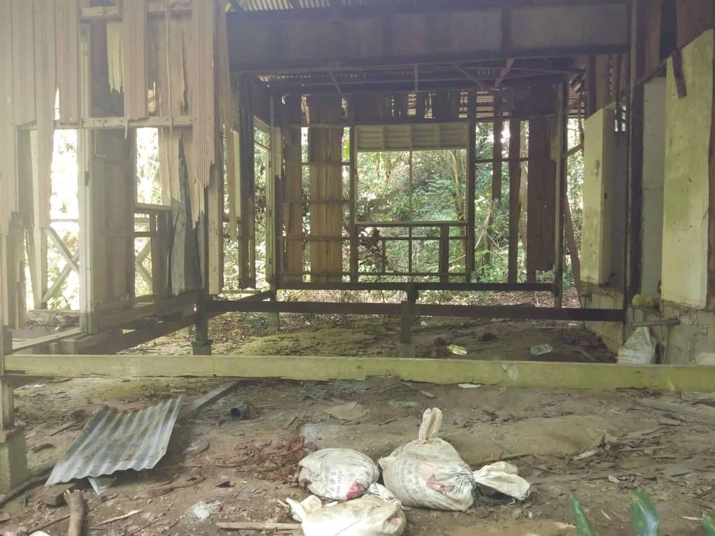 A dilapidated house in Perhentian Besar, Malaysia.