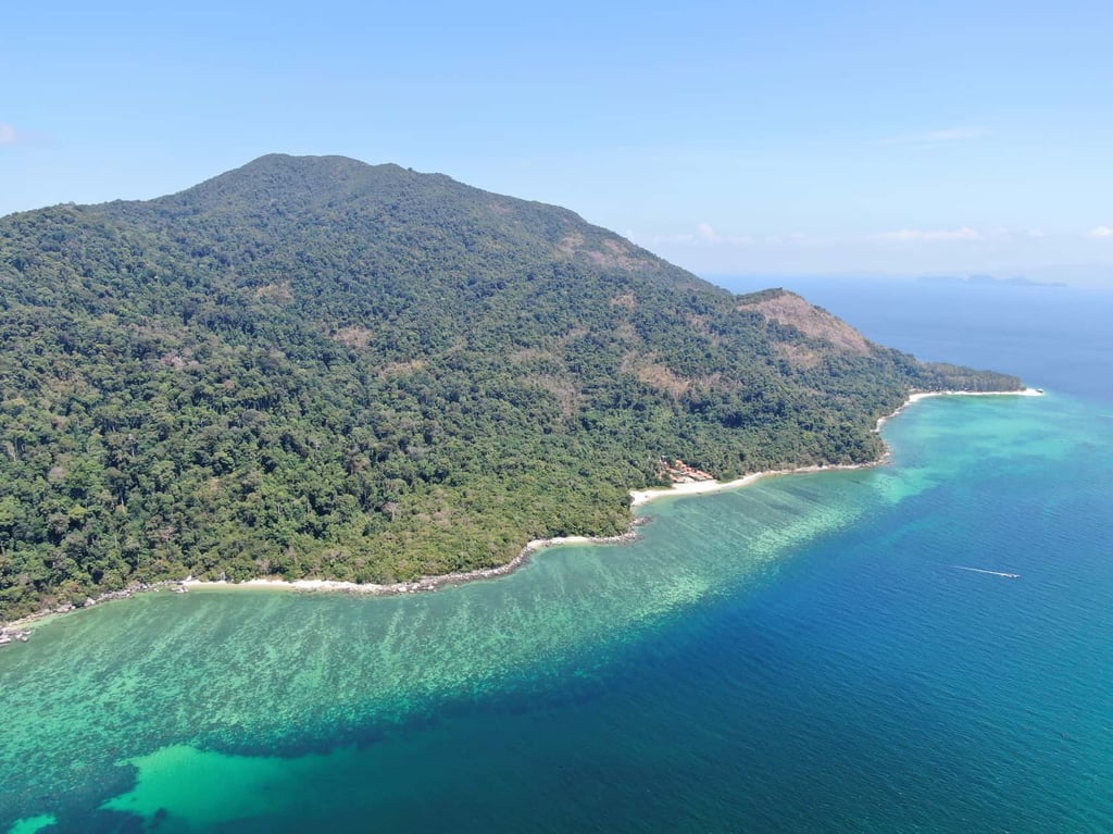 Koh-Adang-Thailand-aerial-photo-21-Travel-Mermaid