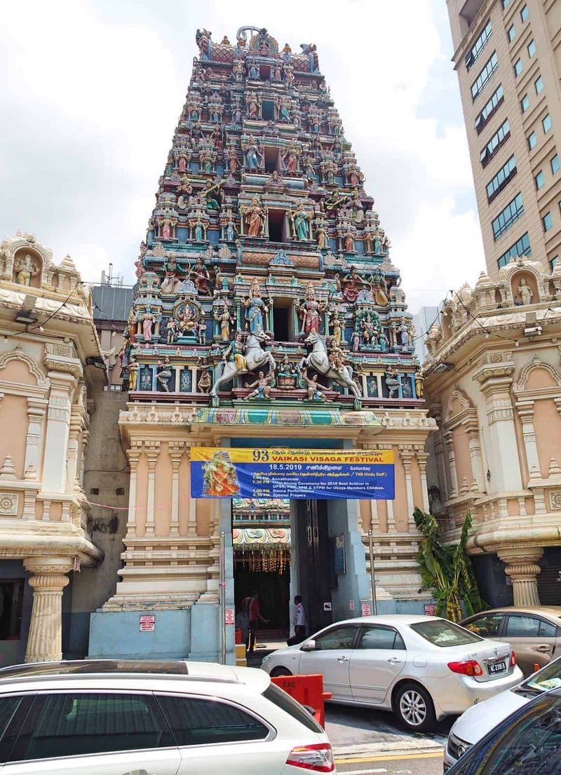 self guided walking tour kuala lumpur Sri-Mahamariamman-Temple-Chinatown-Heritage Trail-KLCC-Kuala Lumpur-Malaysia-Travel-Mermaid
