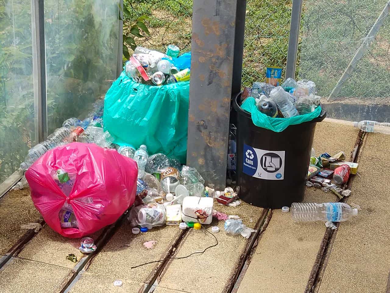rubbish left by tourists in Perhentian Kecil, Malaysia