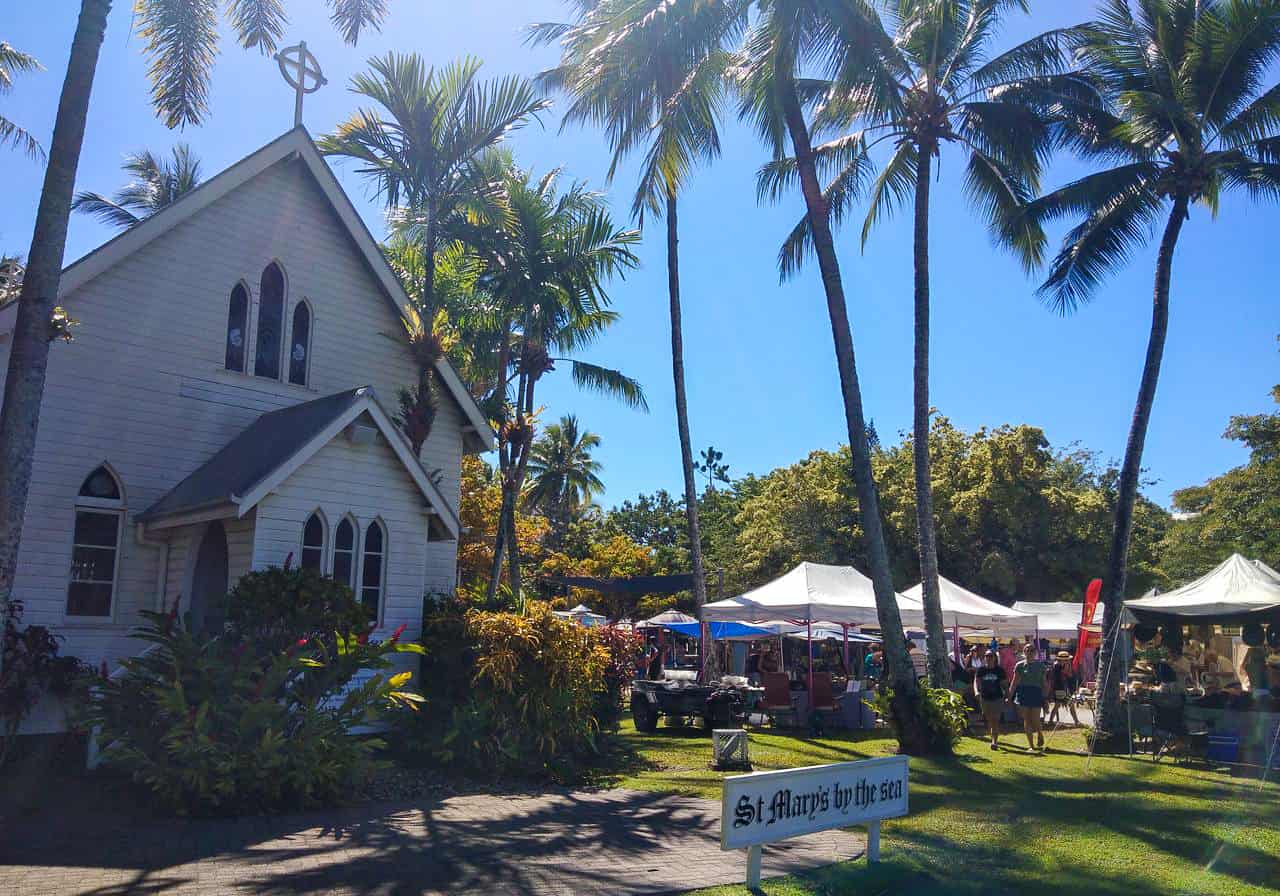 Port Douglas Sunday Markets, Far North Queensland // Travel Mermaid