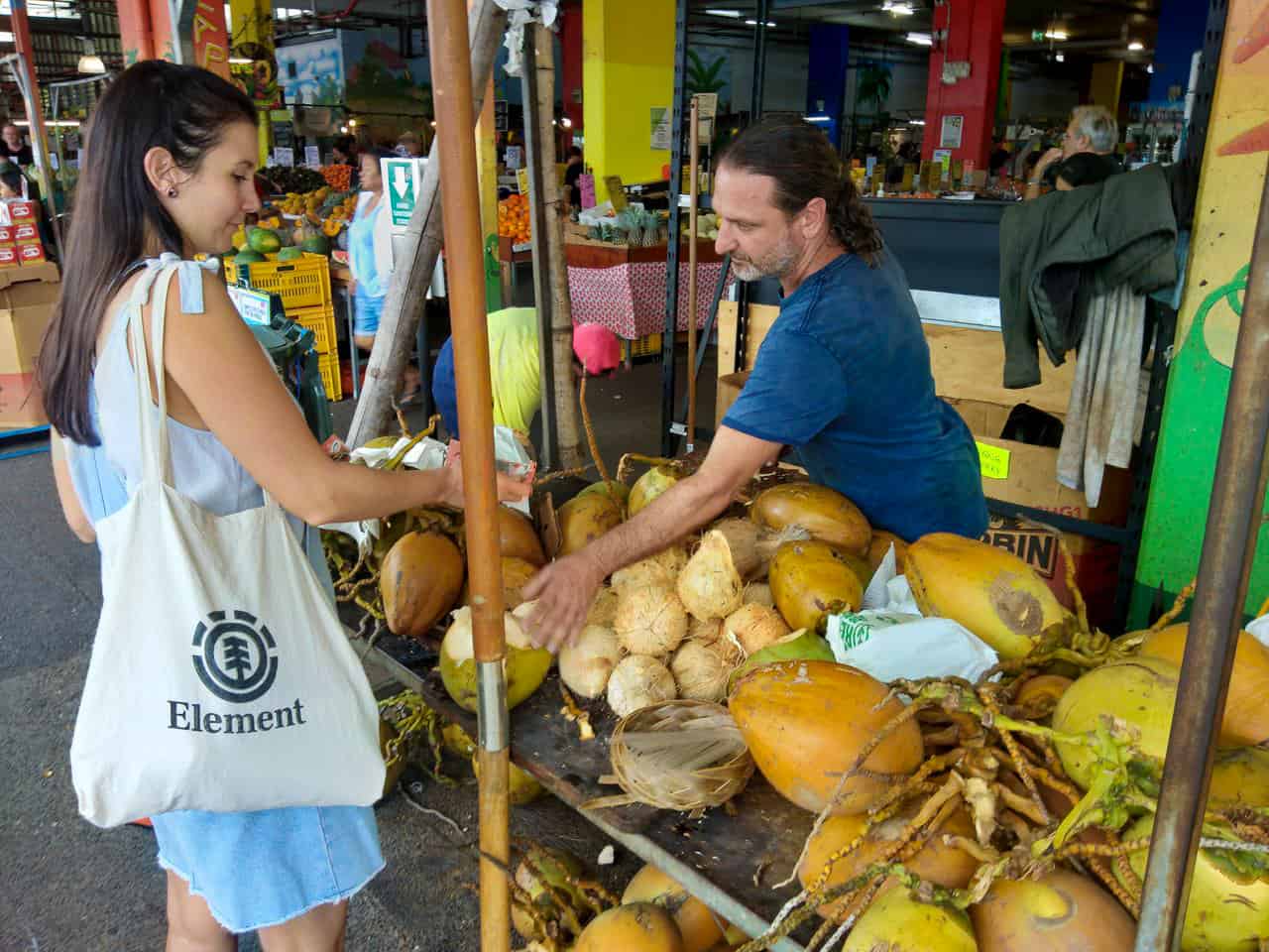 New Plastic Free July habit : Shopping at local food markets // Travel Mermaid