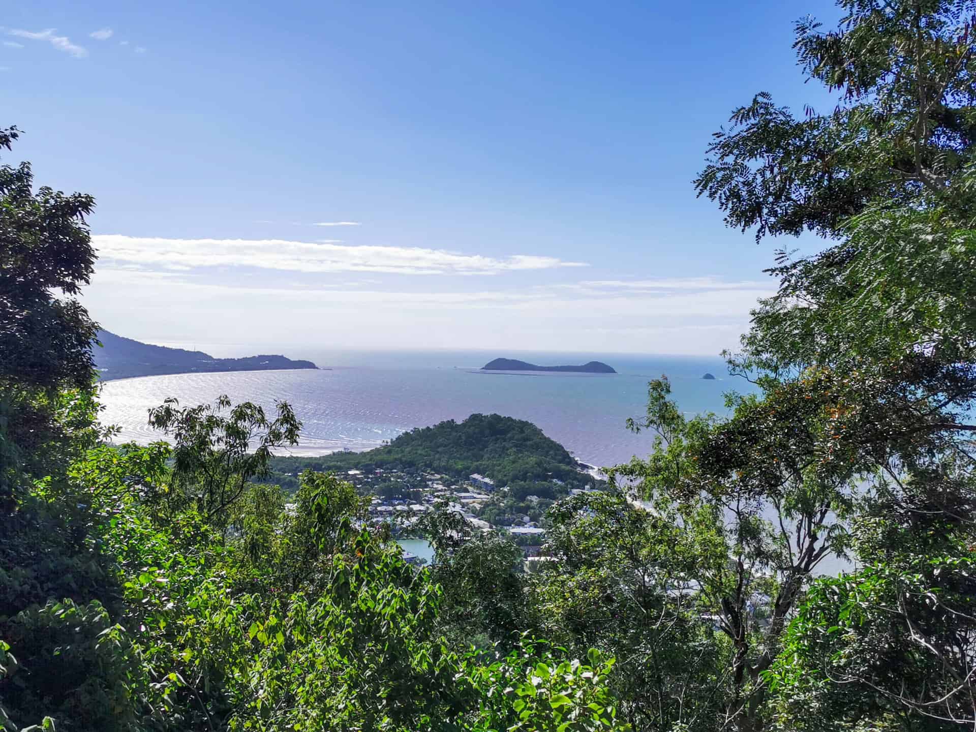 Views from Earl Hill Summit Track in Trinity Beach // Travel Mermaid